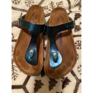 EUC Birkenstock Gizeh Leather Metallic Green 39 9